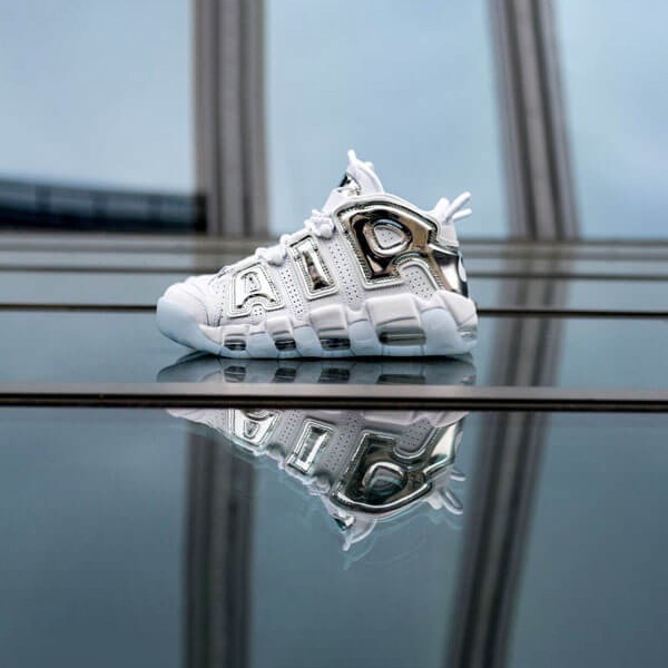 大人気 ナイキ モア アップ テンポ 偽物 モアテンコピー SNEAKER★AIR More Uptempo 917593-100