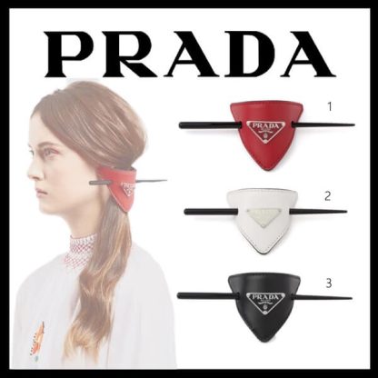 直営 20-21秋冬コレクション ◆プラダ◆ 偽物 レザー ヘアクリップ 1IF004_8NQ
