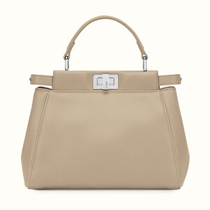 フェンディスーパーコピー ピーカブー 大人気 It Bag!! 選べるカラー MINI PEEKABOO 8BN244